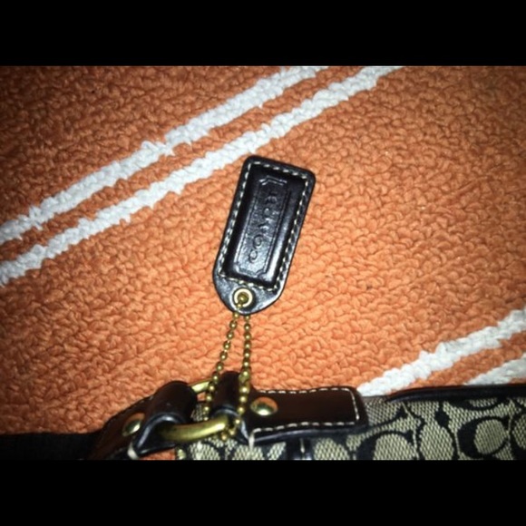 Purse - Picture 2 of 4